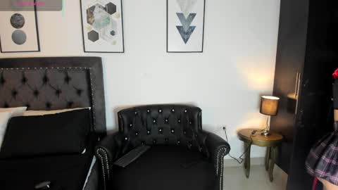 Sara online show from April 7, 12:40 pm