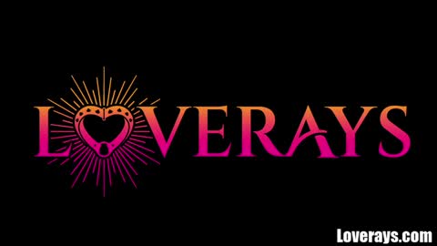 Snapshot of saraloverays chatting on October 25, 11:16 pm Back from Vacay  Follow for more here  online show from October 25, 11:16 pm