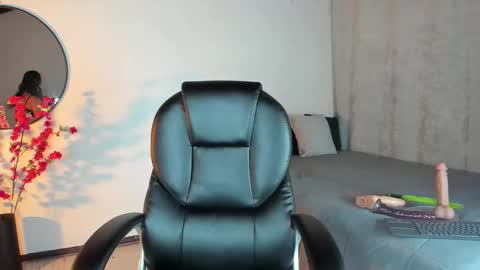 Snapshot of saramilf_69 chatting on October 11, 2:00 pm saramilf_69 online show from October 11, 2:00 pm