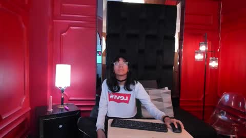 Sara and Edward online show from November 5, 2:57 am