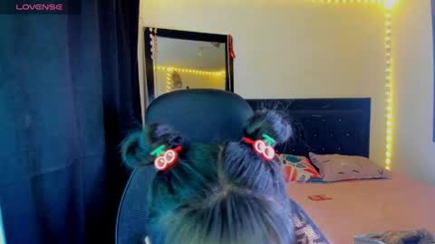 Sara  online show from April 17, 8:17 am