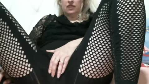 sarasexx33 online show from April 22, 11:28 am