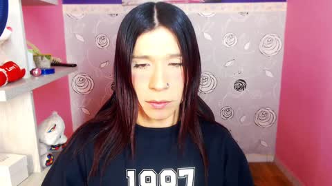 Sara Sofia online show from February 6, 2:33 am