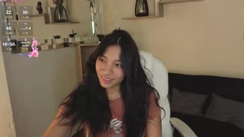  Saray  Say hi in the chat online show from December 1, 11:52 am