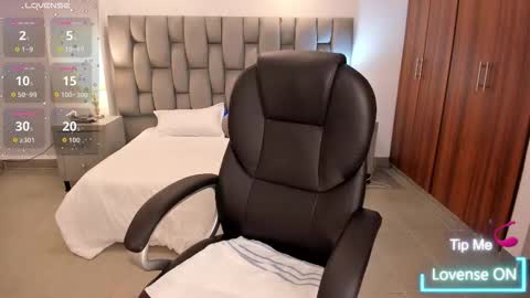  Saritaaa  online show from February 20, 5:07 am