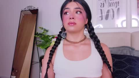 Sara online show from December 19, 11:44 pm