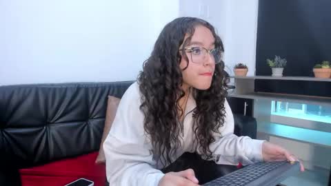 saritasaritta online show from April 13, 12:09 pm