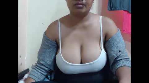 saronette online show from December 17, 11:50 am