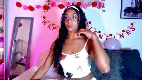 sasha_bowei online show from February 13, 2:59 am