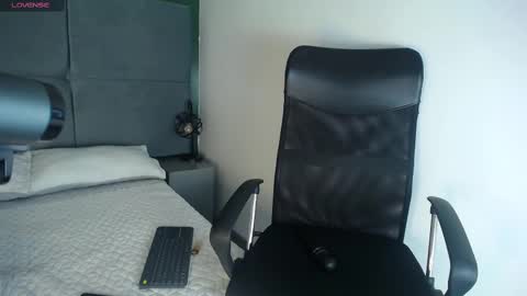 Sasha Brattz online show from February 22, 5:44 am