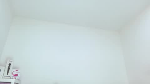 Sasha Creamy online show from September 23, 4:17 am