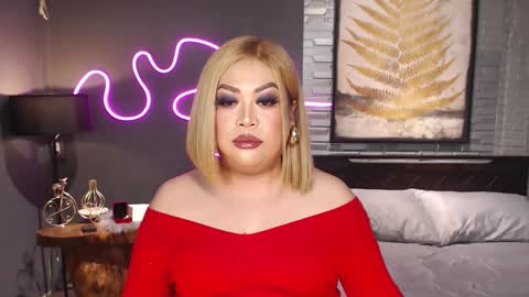 SashaCullens online show from February 1, 9:32 am