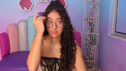 SashaMonroee  online show from October 29, 11:38 pm