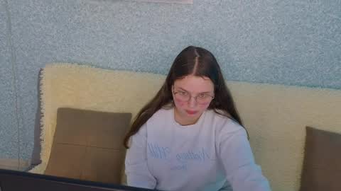 Sasha online show from April 4, 2:46 pm