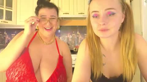 Snapshot of sassy_seasons chatting on March 9, 1:04 pm sassy_seasons online show from March 9, 1:04 pm