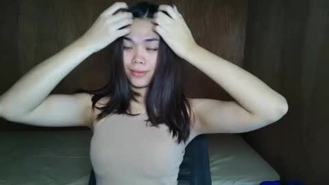 Snapshot of saszzyyumiie chatting on September 27, 3:04 am saszzyyumiie online show from September 27, 3:04 am