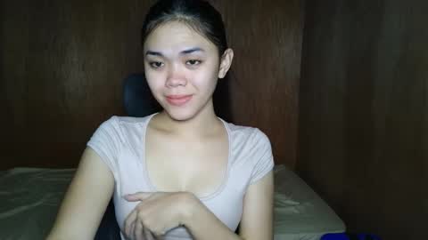 Snapshot of saszzyyumiie chatting on September 25, 1:18 pm saszzyyumiie online show from September 25, 1:18 pm