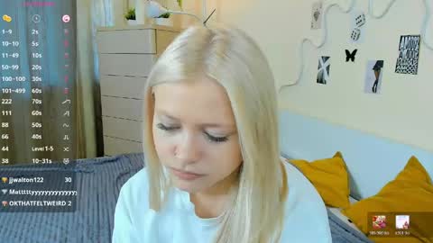 satinpresence online show from May 21, 5:36 am