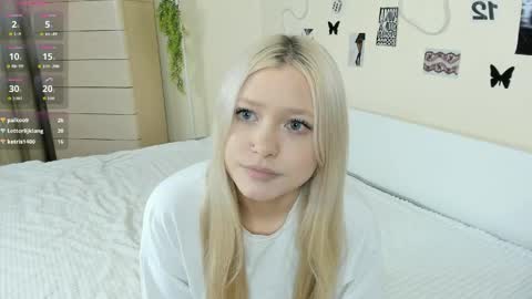 satinpresence online show from April 29, 5:34 am