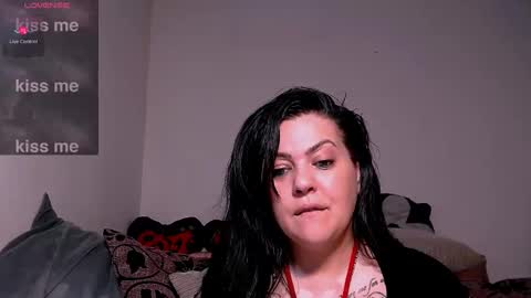 Snapshot of satisfymypussy chatting on February 4, 10:21 am Alina online show from February 4, 10:21 am