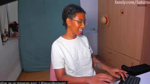 saturno_vibes online show from November 20, 7:07 am