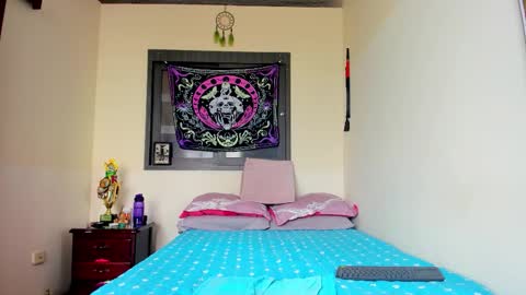 Zaren online show from September 8, 3:00 pm