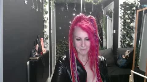 SaucySky online show from September 18, 9:52 pm