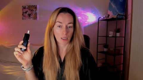 save the qween online show from November 17, 10:29 am