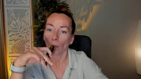 save the qween online show from June 5, 10:42 am