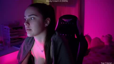 Naomi online show from January 19, 5:28 am