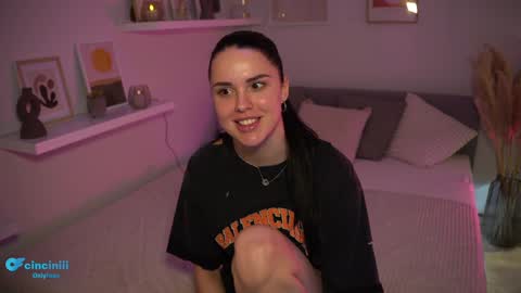 Naomi online show from February 5, 7:53 pm