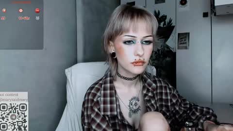 pronoun she. name Mary. age 21. online show from September 17, 10:24 pm