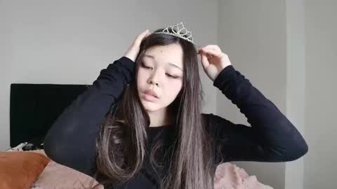 Saya online show from April 18, 7:07 pm