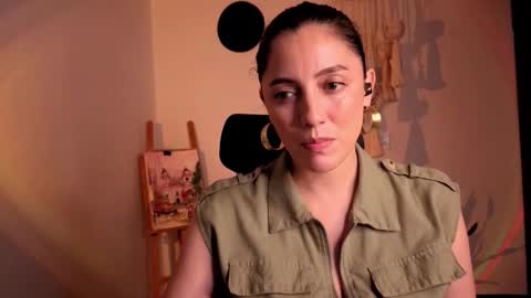 Venus online show from December 18, 4:57 pm