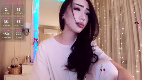 scamelia online show from July 7, 3:16 pm