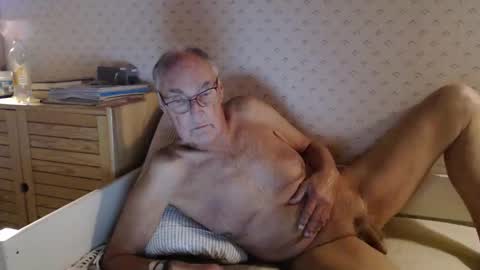 Scand online show from October 29, 12:12 am