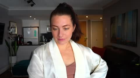 scarlajade online show from April 24, 11:51 pm