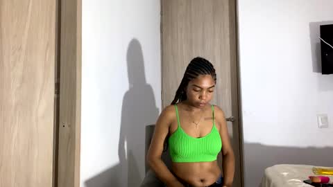 scarle222421 online show from January 6, 2:37 am