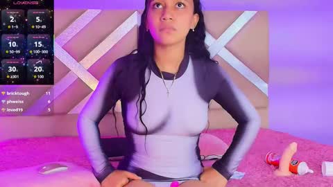 scarleett_ebony online show from November 8, 8:34 pm