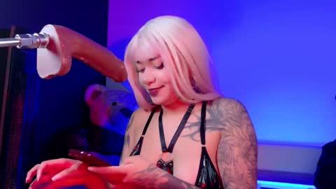 scarlet_gold online show from May 31, 10:55 pm