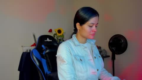 scarlet taylor kennedy online show from February 16, 6:17 pm