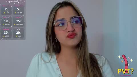 Scarlet  online show from September 20, 4:15 am