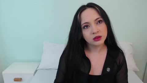 scarlet  online show from March 25, 11:28 am