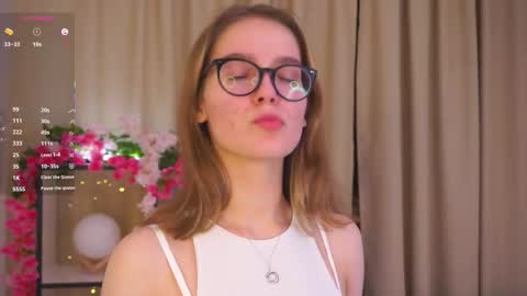 Maria online show from December 14, 8:26 pm