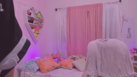 Scarletliz online show from February 24, 12:05 pm