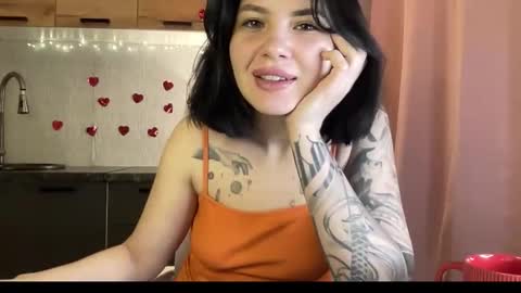 scarletpetal online show from February 17, 10:14 am