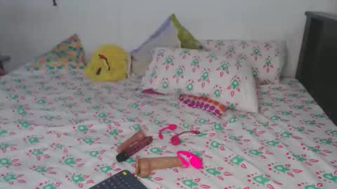 Snapshot of scarlett2310 chatting on October 8, 11:05 am scarlett online show from October 8, 11:05 am