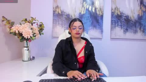 Scarlett online show from April 2, 2:57 pm