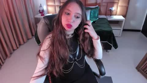 Scarlett online show from December 17, 12:56 pm