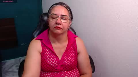 Scarlett  online show from November 27, 12:40 am